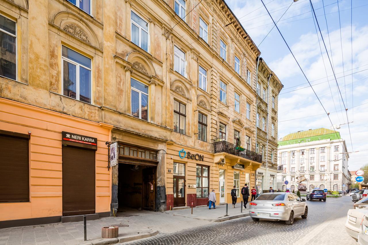 Апартаменти На Гнатюка 17 Lviv Eksteriør billede