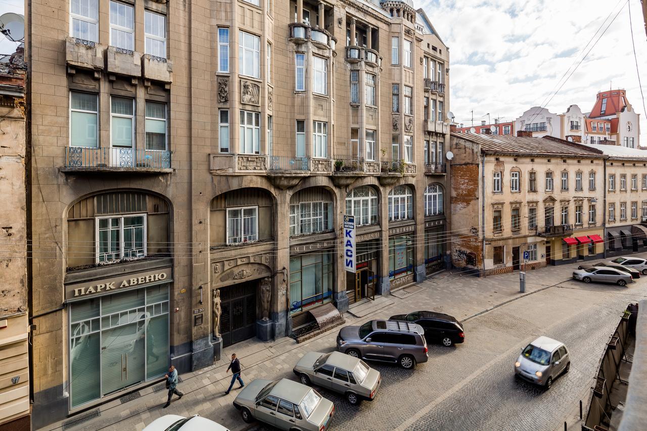 Апартаменти На Гнатюка 17 Lviv Eksteriør billede