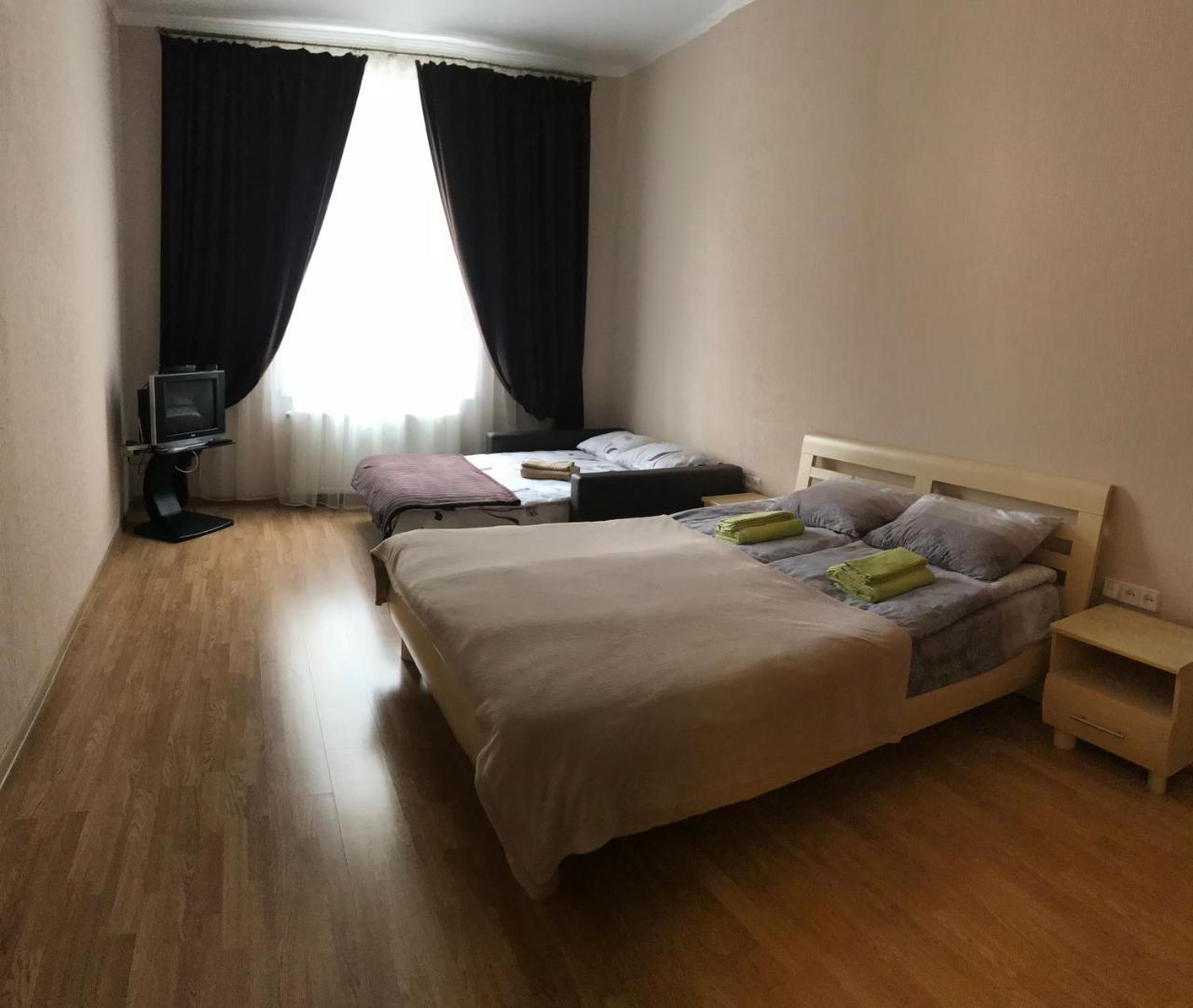 Апартаменти На Гнатюка 17 Lviv Eksteriør billede